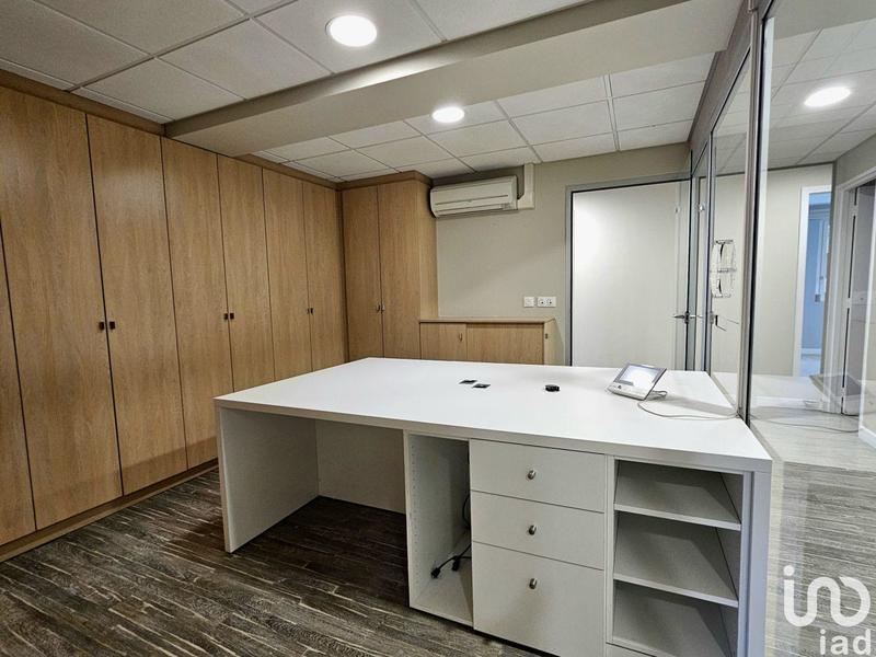 Local commercial - 187 m²