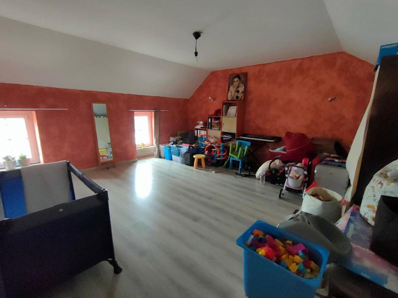 Maison - 183 m² - 7 pièces