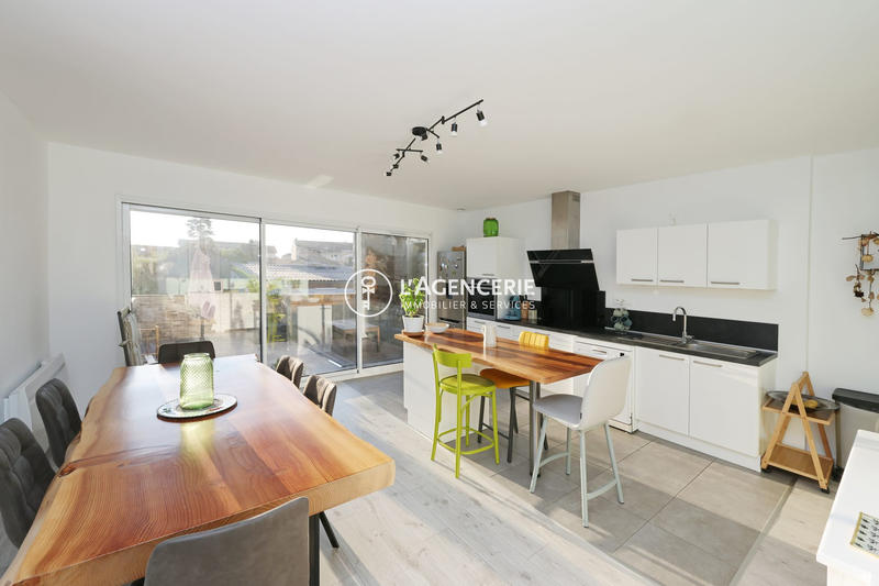 Appartement - 101 m² - 3 pièces