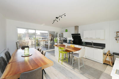 Appartement - 101 m² - 3 pièces