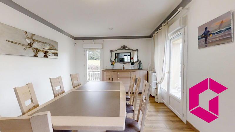 Maison traditionnelle - 90 m² - 5 pièces