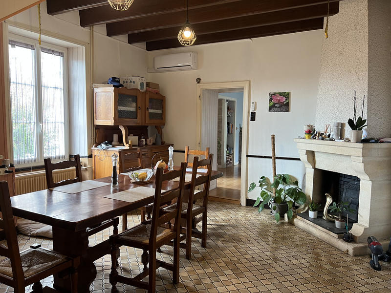 Maison - 209 m² - 6 pièces