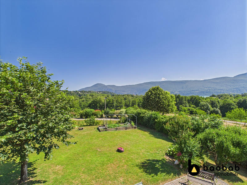 Maison - 320 m² - 12 pièces