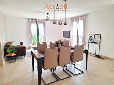 Villa - 100 m² - 4 pièces