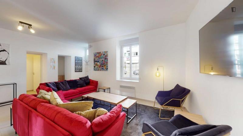 Chambre - 24 m² - 13 pièces