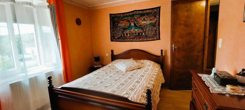 Demeure - 100 m² - 5 pièces