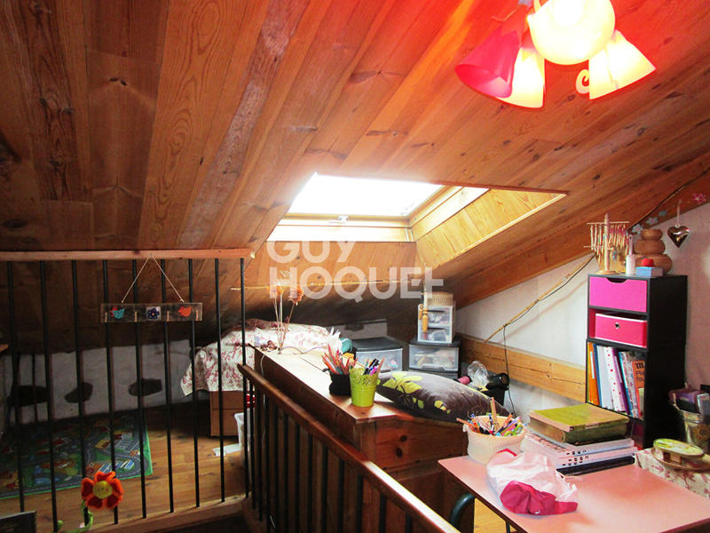 Maison - 180 m² - 8 pièces