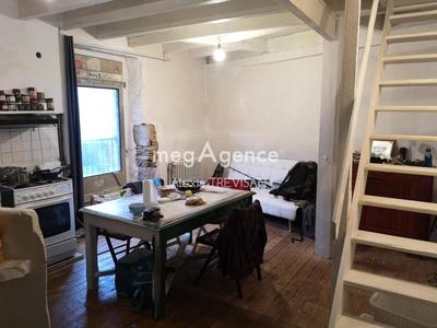 Maison - 225 m² - 11 pièces