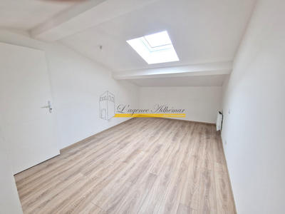 Appartement - 85 m² - 3 pièces
