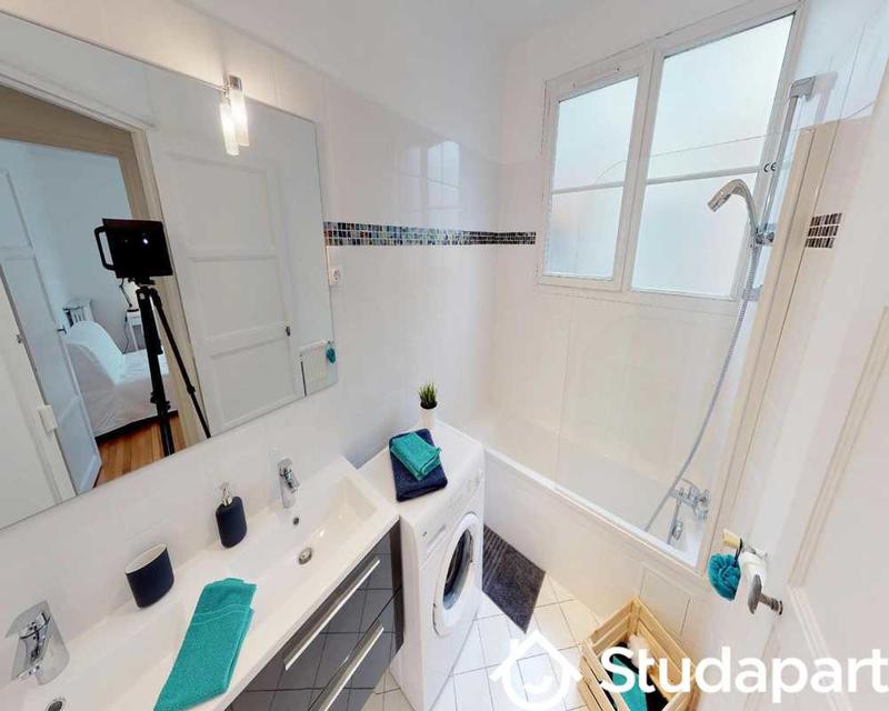 Chambre - 90 m² - 1 pièce