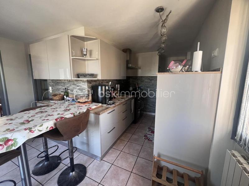 Maison en pierre - 223 m² - 9 pièces