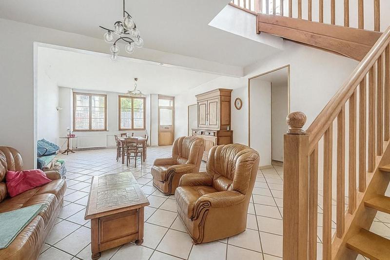 Maison - 150 m² - 6 pièces