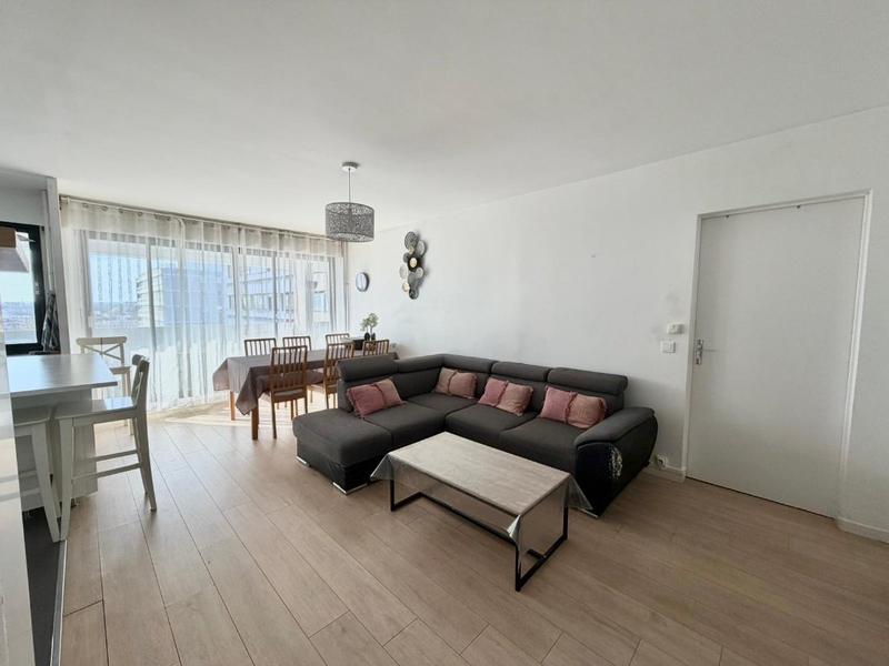 Appartement - 93 m² - 4 pièces