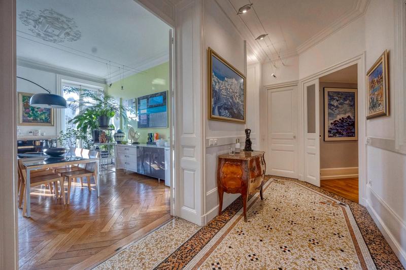 Appartement - 161 m² - 5 pièces