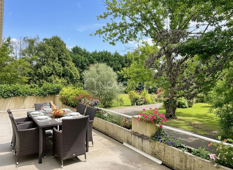 Villa - 302 m² - 7 pièces