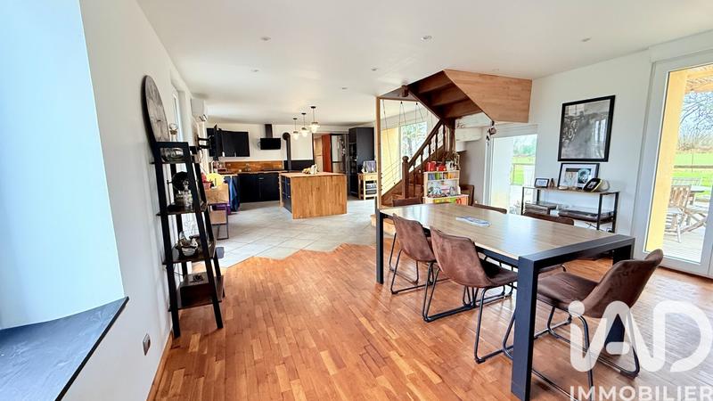 Maison - 154 m² - 2 pièces