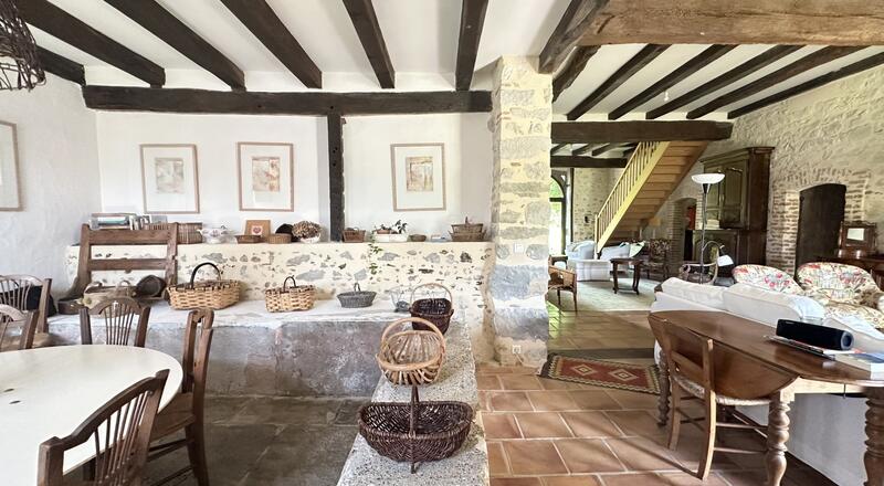 Fermette - 330 m² - 9 pièces