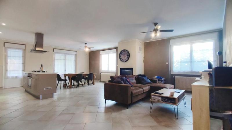 Maison - 195 m² - 7 pièces