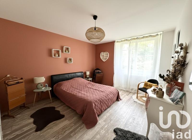 Maison - 200 m² - 8 pièces