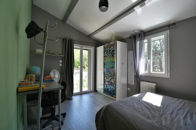 Mas - 296 m² - 8 pièces