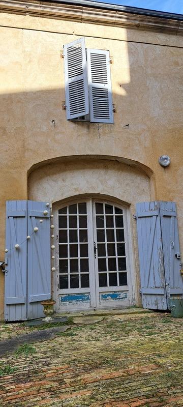 Maison - 184 m² - 9 pièces