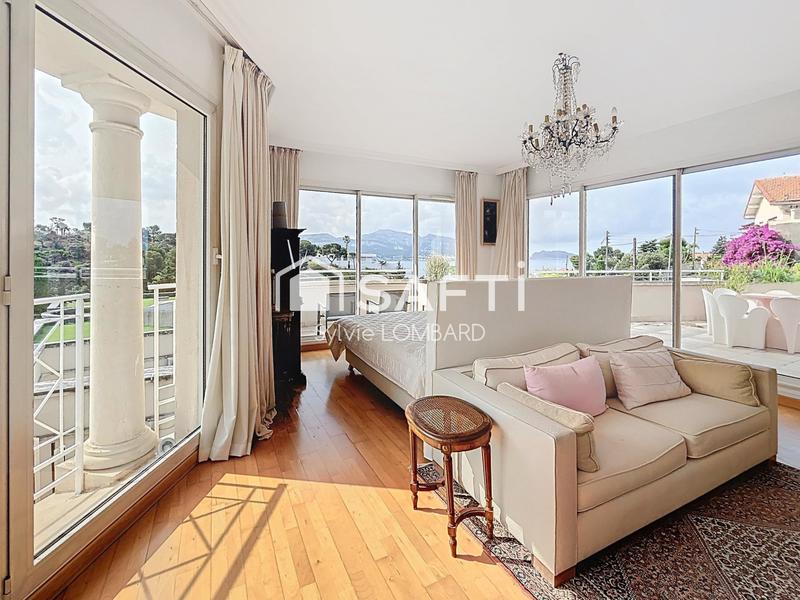 Villa - 356 m² - 10 pièces