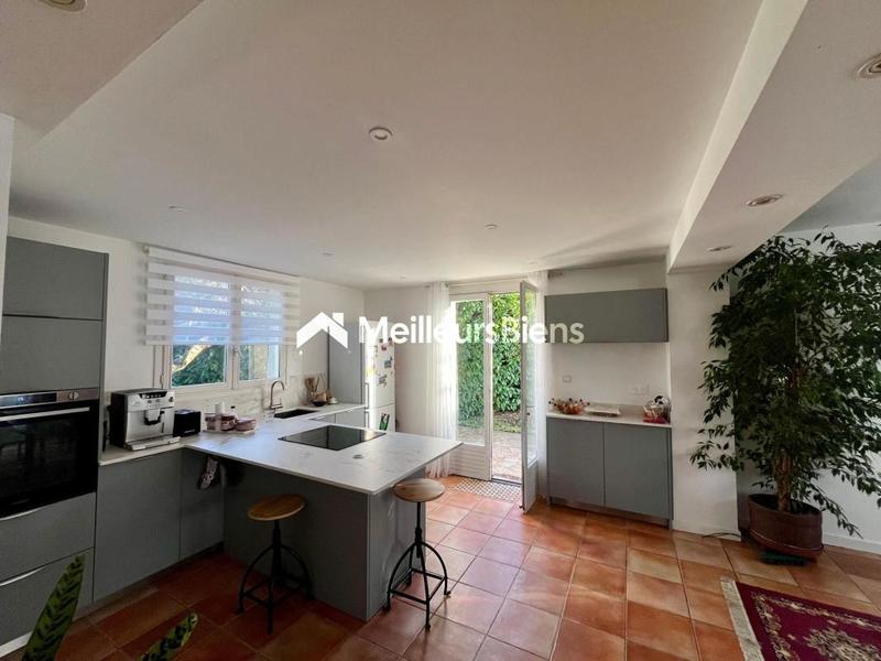 Villa - 175 m² - 8 pièces