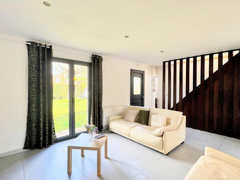 Maison - 102 m² - 5 pièces