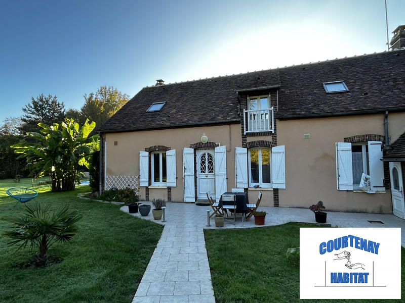 Maison traditionnelle - 145 m² - 6 pièces