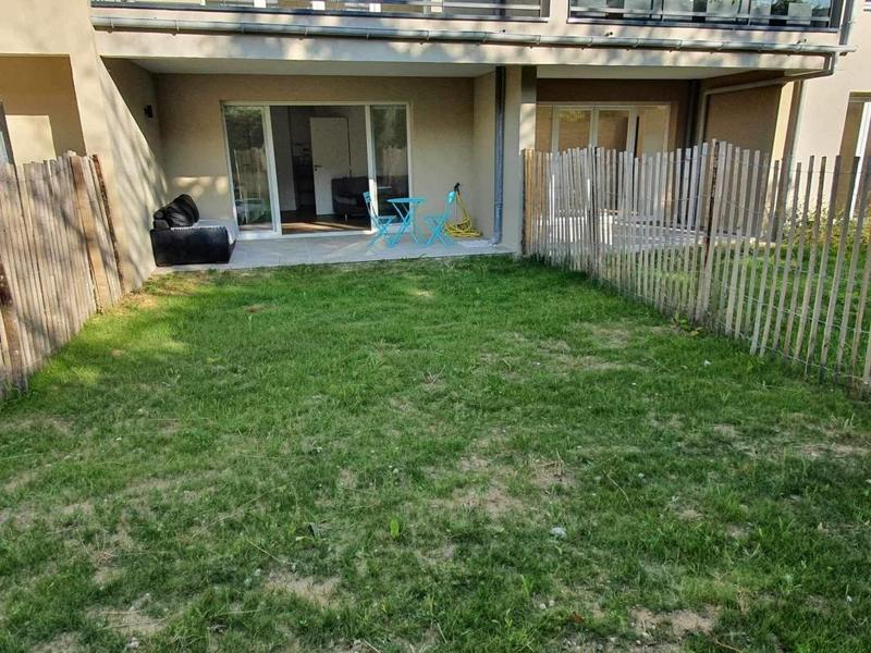 Studio - 25 m² - 1 pièce