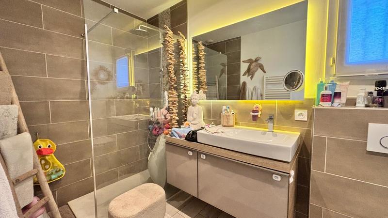 Maison - 81 m² - 4 pièces