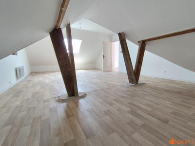 Maison - 141 m² - 5 pièces