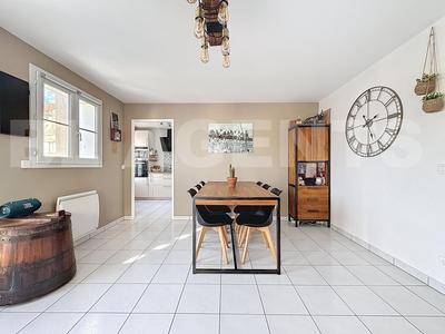 Appartement - 77 m² - 4 pièces