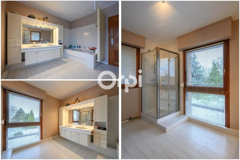 Maison - 250 m² - 6 pièces