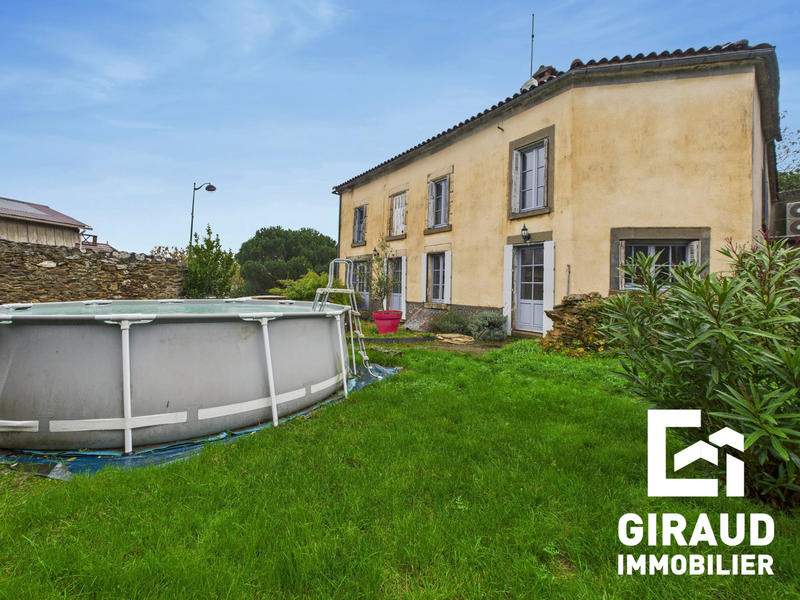 Maison ancienne - 177 m² - 5 pièces