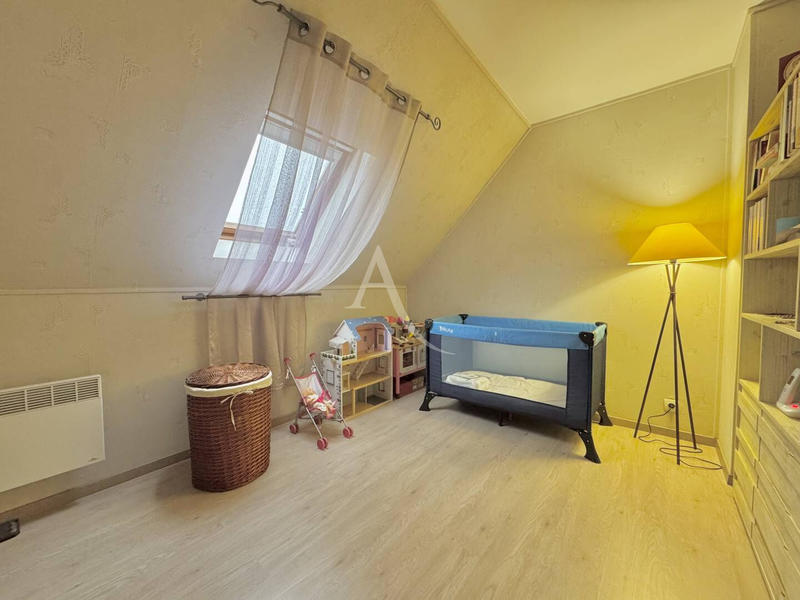 Maison - 104 m² - 5 pièces