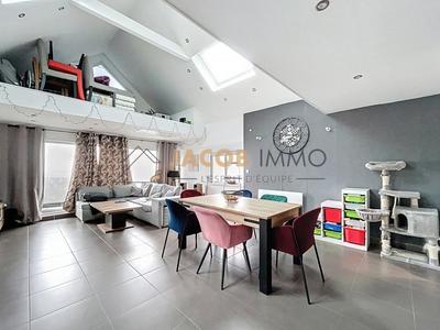 Maison - 72 m² - 4 pièces