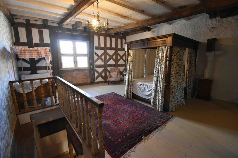 Maison ancienne - 180 m² - 5 pièces