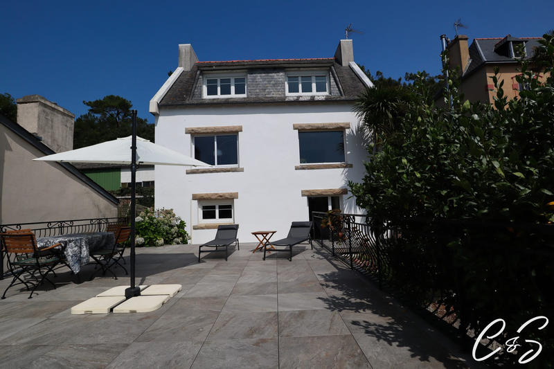 Maison - 161 m² - 6 pièces