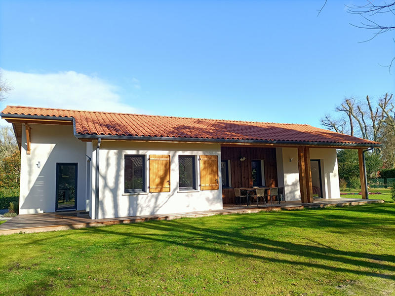 Maison - 90 m² - 4 pièces