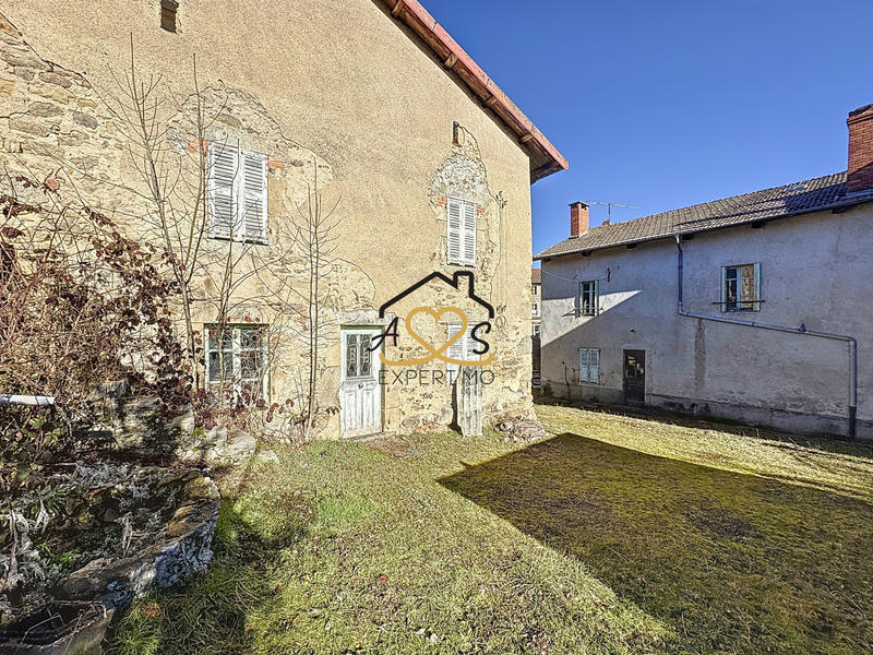 Maison - 322 m² - 20 pièces