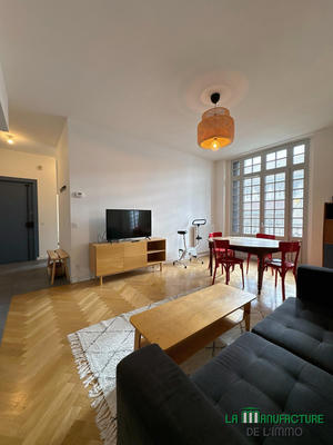 Appartement - 85 m² - 4 pièces