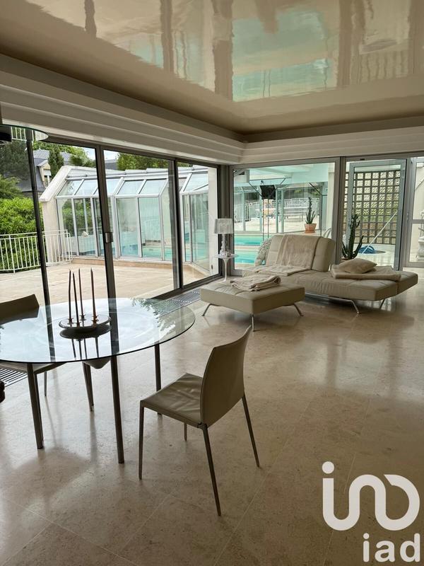 Maison - 512 m² - 9 pièces