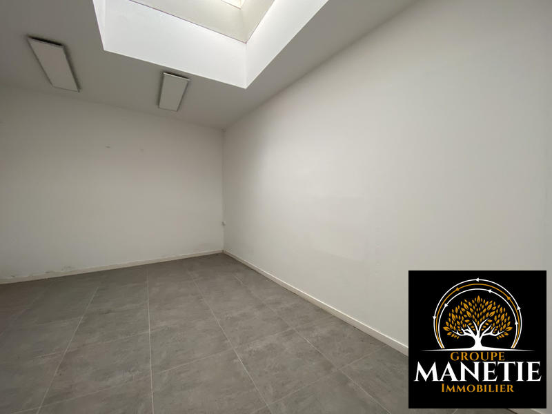 Local d'activités - 69 m² - 2 pièces