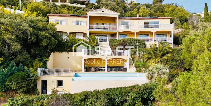 Villa - 320 m² - 11 pièces