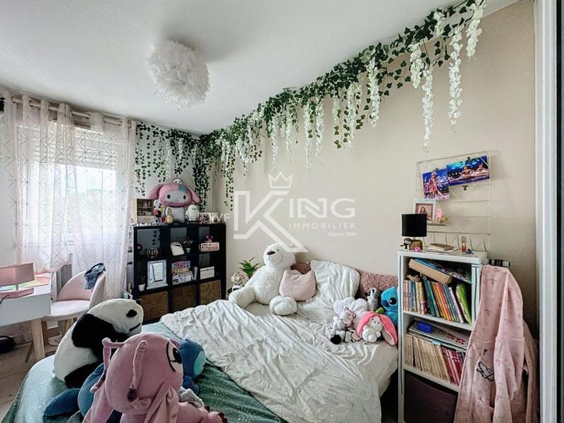 Appartement - 77 m² - 4 pièces