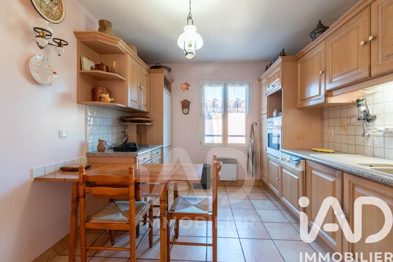 Appartement - 92 m² - 5 pièces