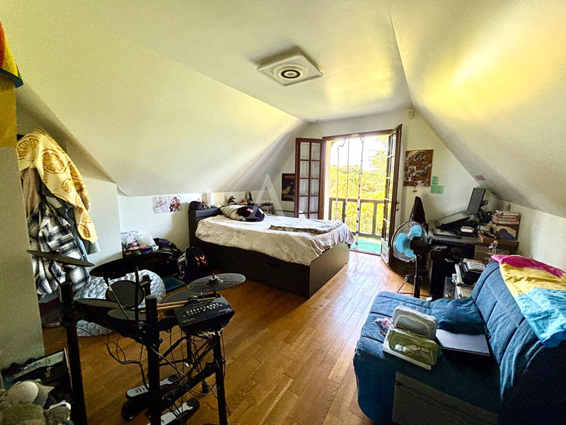 Maison - 163 m² - 7 pièces