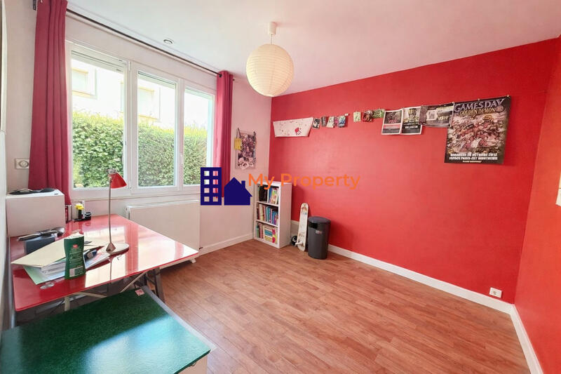 Maison - 95 m² - 4 pièces