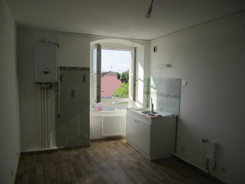 Appartement ancien - 85 m² - 3 pièces